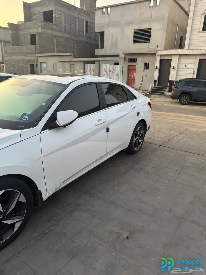 Hyundai Elantra 2023